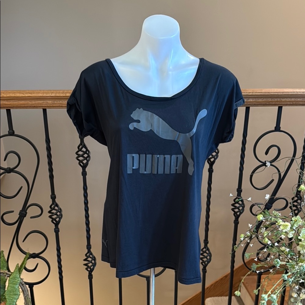 Puma top
